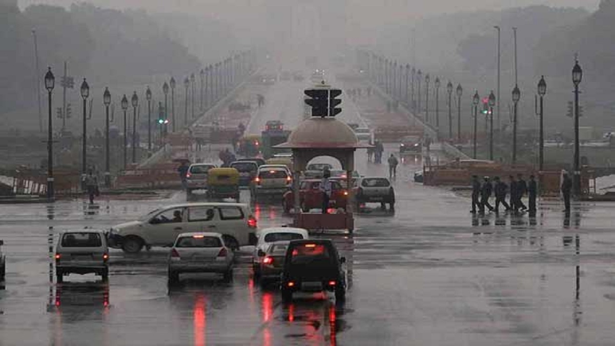 IMD Weather Update rainfall hailstorm alert for North India Delhi NCR UP Rajasthan mausam ka haal दिल्ली-NCR समेत देशभर में बदला मौसम का मिजाज, आज इन राज्यों में आंधी-बारिश के साथ गिरेंगे ओले